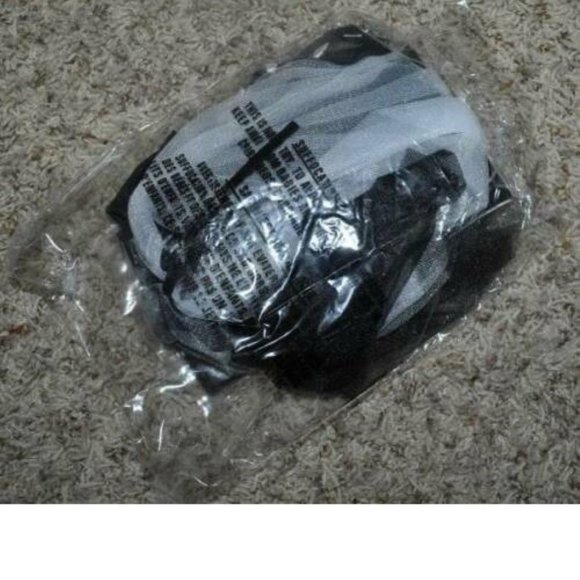 Monster Bride Halloween Costume 0/9 Black White Top, Veil, Sleeves 4 Pc Jr Girls - Picture 4 of 5